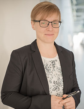 Dr. Katharina Legde
